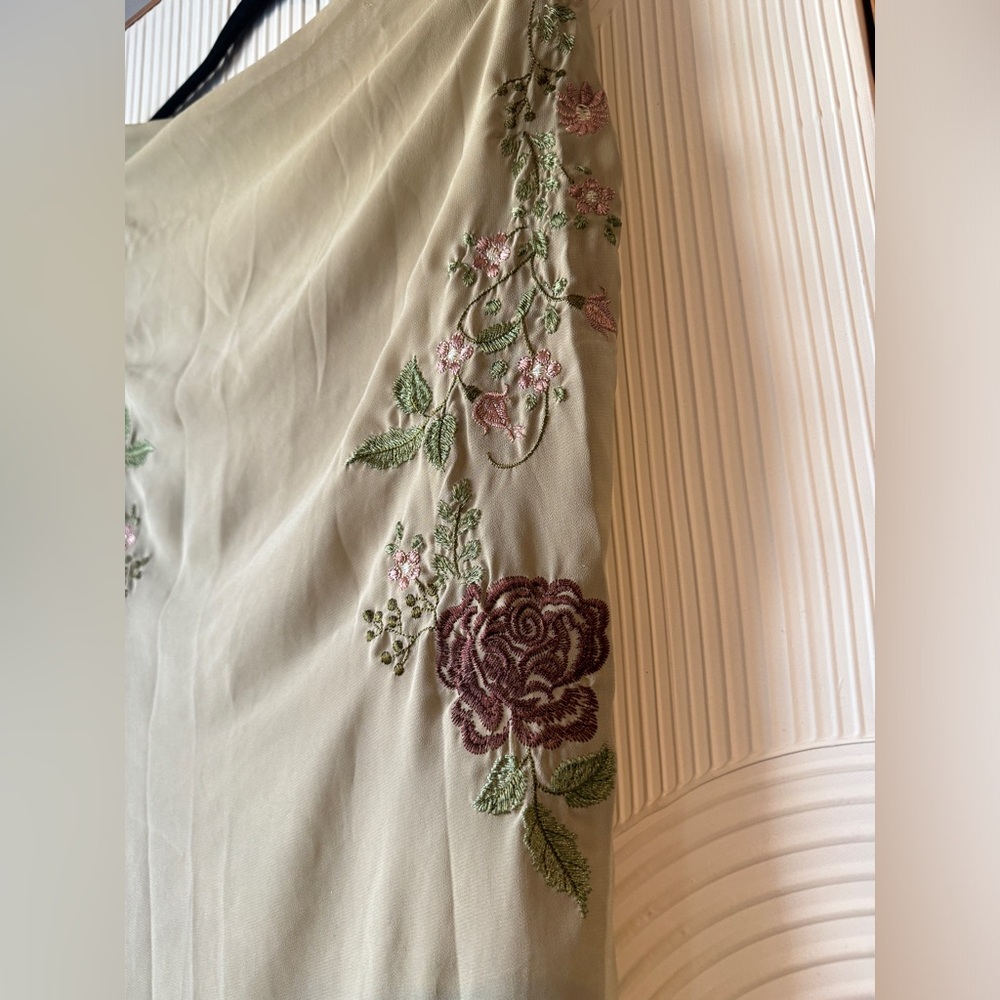 HOUSE OF CB LAILAH ARTICHOKE FLORAL MAXI SKIRT - Picture 11 of 13
